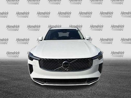 2025 Volvo XC90 Plus