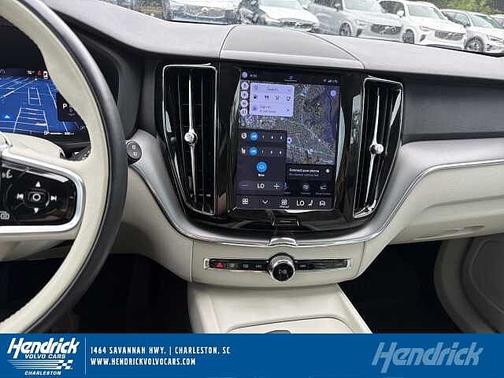 Crystal White 2023 Volvo XC60 Core