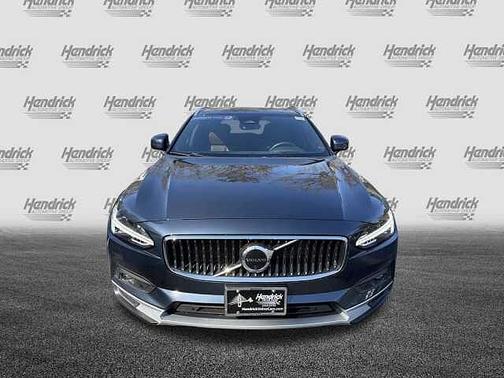 2022 Volvo V90 Cross Country Cross Country