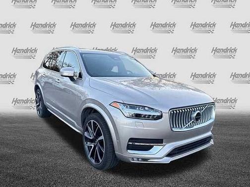2023 Volvo XC90 Plus