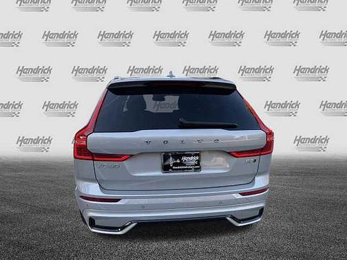 2025 Volvo XC60 Plus