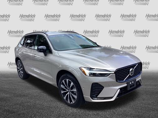 2025 Volvo XC60 Plus