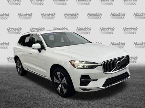 2023 Volvo XC60 Recharge Plug-In Hybrid T8 Plus Bright Theme
