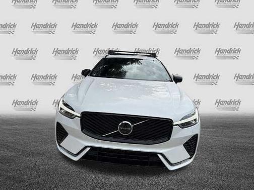 Crystal White 2026 Volvo XC60 Plus