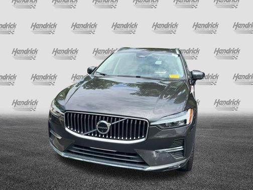 2022 Volvo XC60 B5 Inscription