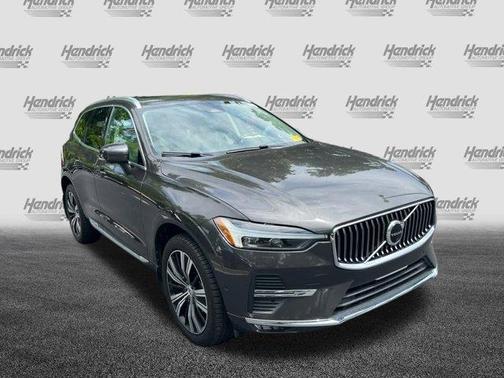2022 Volvo XC60 B5 Inscription