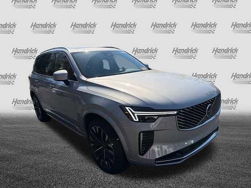 2025 Volvo XC90 Plus