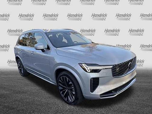 2025 Volvo XC90 Plus