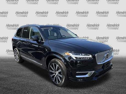 Onyx Black 2025 Volvo XC90 Plus