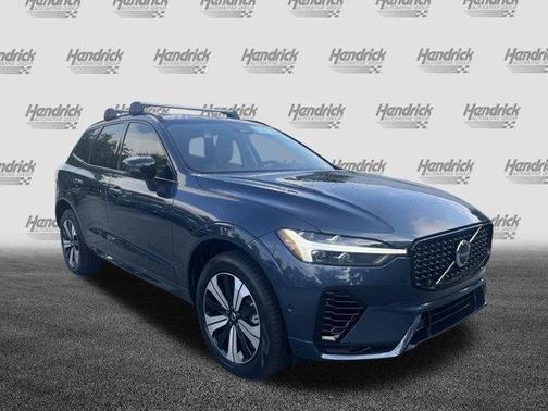 2025 Volvo XC60 Plug-In Hybrid T8 Plus