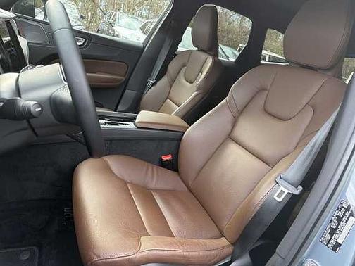 Thunder Grey 2023 Volvo XC60 Plus