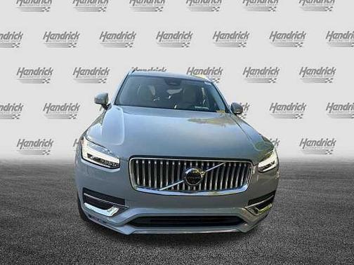 Vapour Grey 2025 Volvo XC90 Plus
