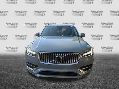 Vapour Grey 2025 Volvo XC90 Plus