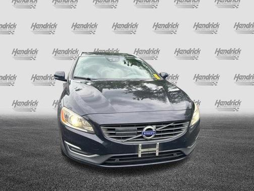 2017 Volvo V60 T5 Platinum