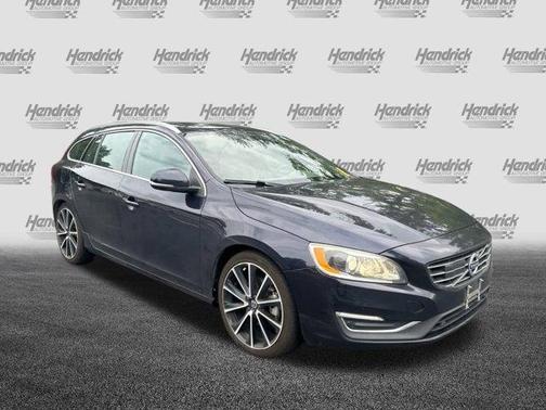 2017 Volvo V60 T5 Platinum