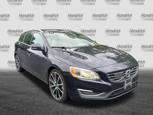 2017 Volvo V60 T5 Platinum