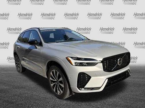 2025 Volvo XC60 Plus