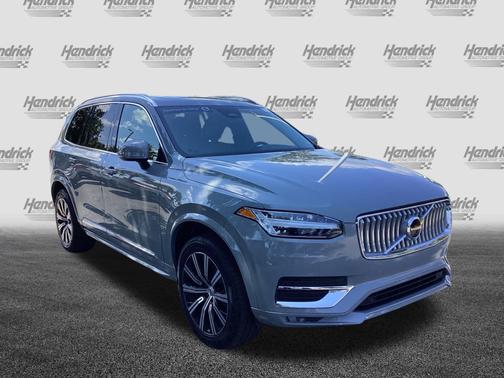 2025 Volvo XC90 Core