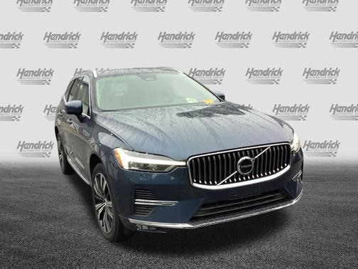 2023 Volvo XC60 Plus Bright Theme