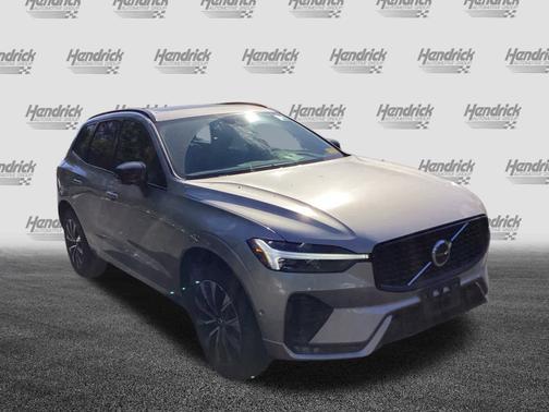 2025 Volvo XC60 Plus