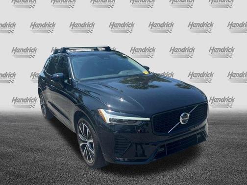 2024 Volvo XC60 B5 Plus Dark Theme