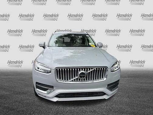 Vapour Grey 2025 Volvo XC90 Plus