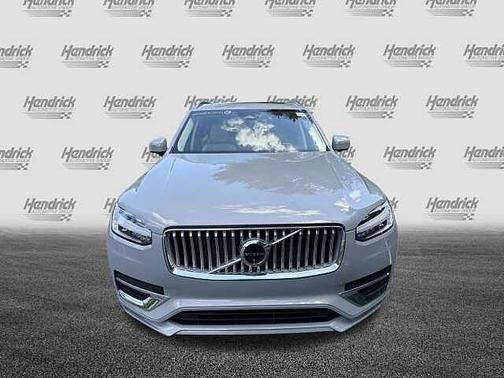 Vapour Grey 2025 Volvo XC90 Plus