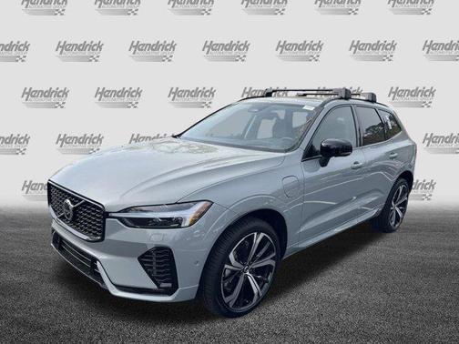 2025 Volvo XC60 Plug-In Hybrid T8 Ultra