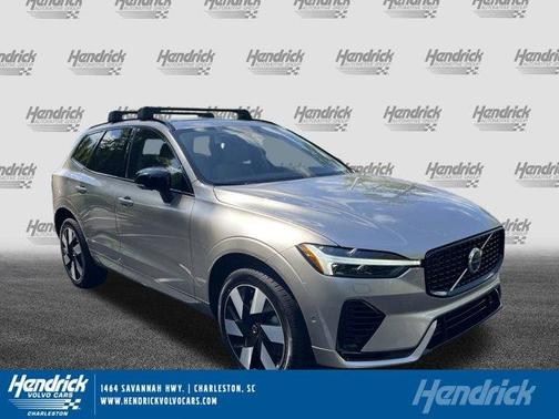 2025 Volvo XC60 Plug-In Hybrid T8 Plus