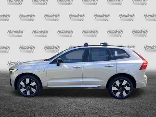 2025 Volvo XC60 Plug-In Hybrid T8 Plus