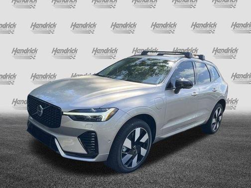 2025 Volvo XC60 Plug-In Hybrid T8 Plus