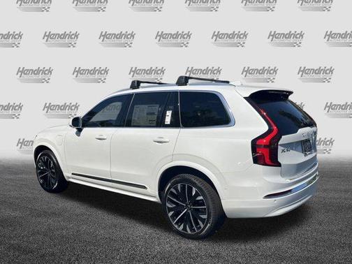 2025 Volvo XC90 Plug-In Hybrid T8 Plus 7-Seater