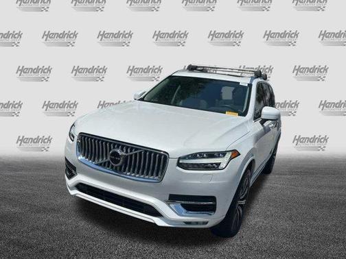 2023 Volvo XC90 B5 Plus