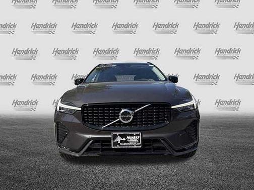 2025 Volvo XC60 Plus