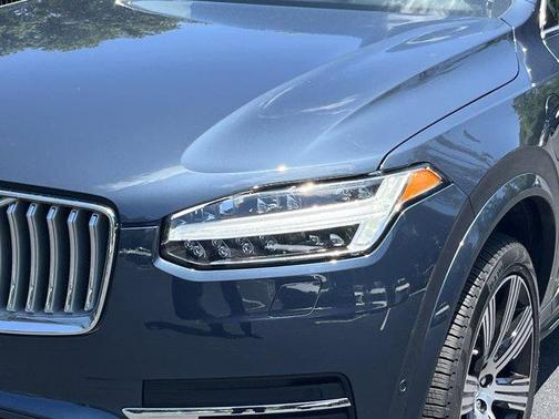 2025 Volvo XC90 Plug-In Hybrid T8 Plus 7-Seater