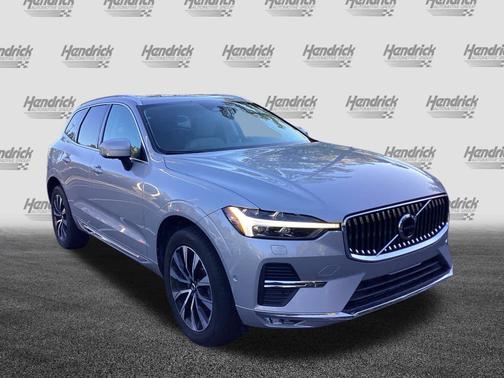 2023 Volvo XC60 Plus Bright Theme