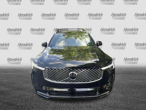 2025 Volvo XC90 Core