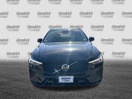 2025 Volvo XC60 Plus