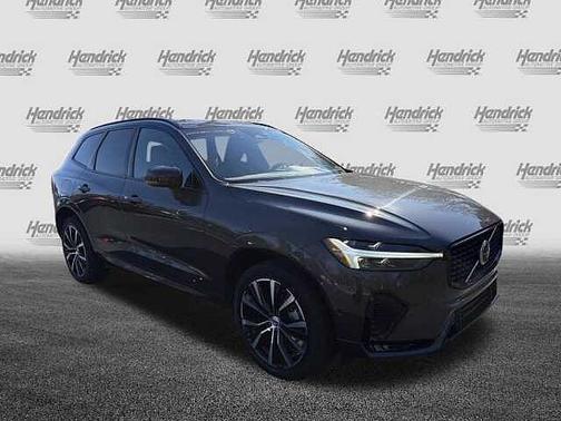 2025 Volvo XC60 Plus