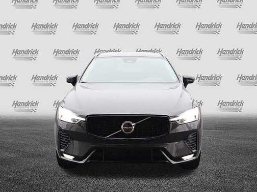 2025 Volvo XC60 Plus