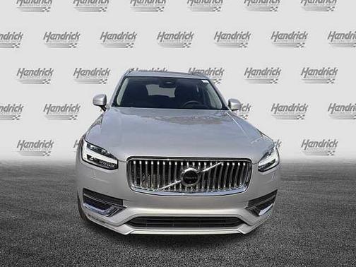 2023 Volvo XC90 Plus