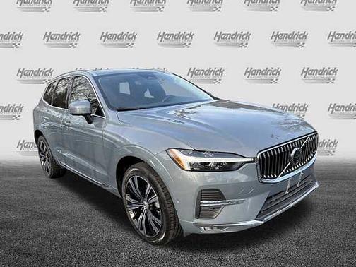 2023 Volvo XC60 Plus Bright Theme