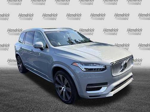 Vapour Grey 2024 Volvo XC90 Plus
