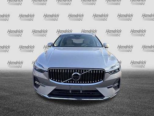 2023 Volvo XC60 Ultimate Bright Theme