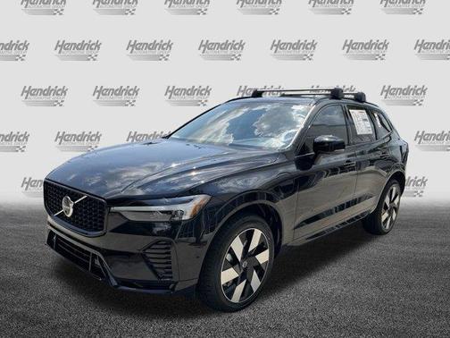 2025 Volvo XC60 Plug-In Hybrid T8 Plus