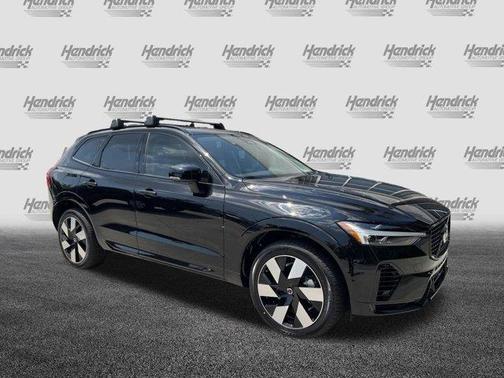 2025 Volvo XC60 Plug-In Hybrid T8 Plus