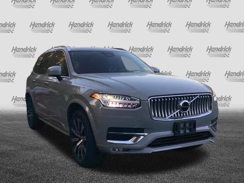 2025 Volvo XC90 Core