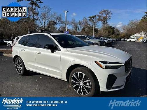 2023 Volvo XC60 Ultimate Dark Theme