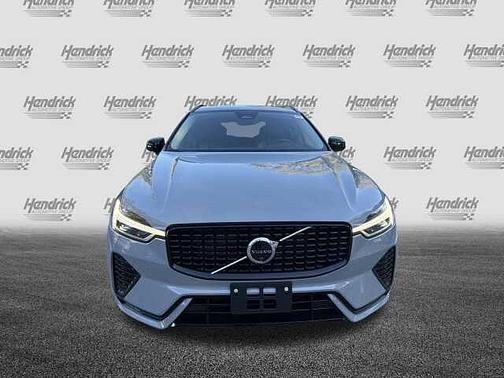 2025 Volvo XC60 Plus