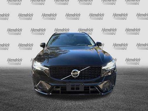 2025 Volvo XC60 Plus